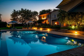 Villa Angela - Amazing hilltop country house with infinity pool